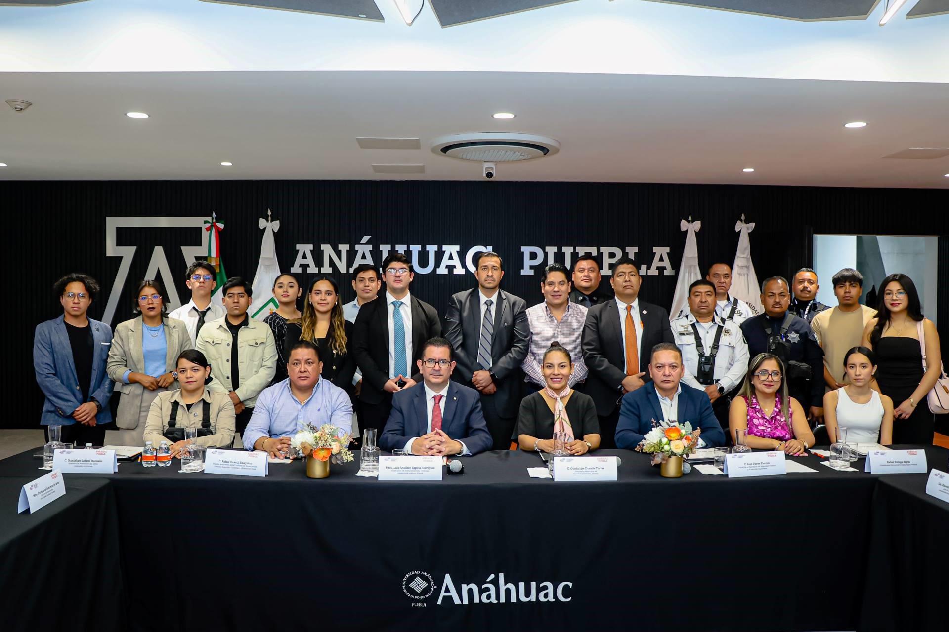 Anáhuac Puebla reúne a autoridades y universidades para impulsar estrategias de seguridad juvenil