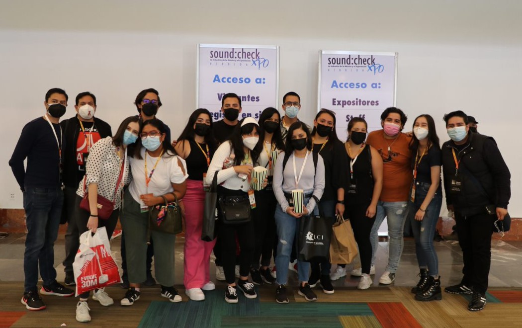 Alumnos de la Anáhuac Puebla participan en Xpo Sound: Check 2022