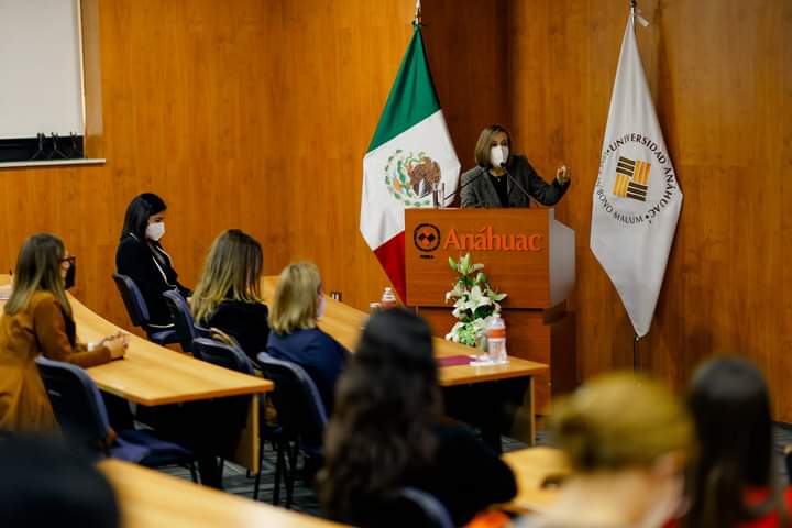 “Manejo de las obesidades: oportunidad para el nutriólogo del siglo XXI” por la Dra. Martha Kaufer