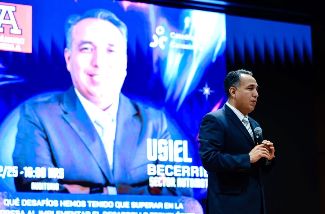 Anáhuac Puebla y CANACINTRA debaten sobre tecnología e innovación