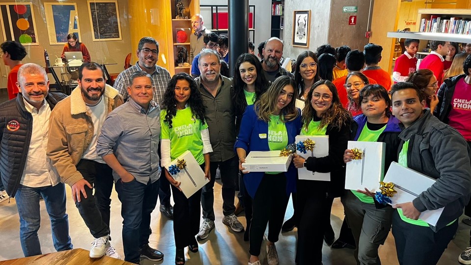 Alumnos de la Anáhuac Puebla ganadores del Chelathon 2023 de Grupo Modelo