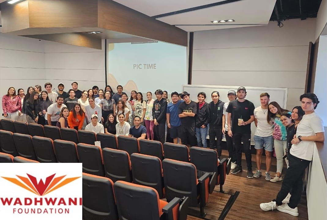 Fortaleciendo la educación de excelencia en la Universidad Anáhuac Puebla: Taller de Pitch y Emprendimiento