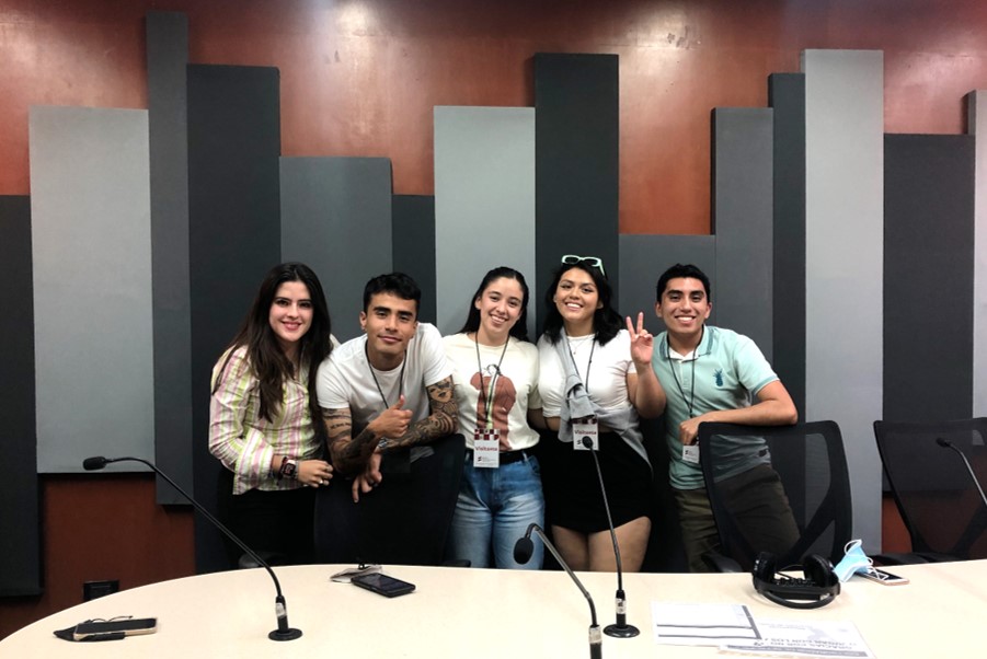 Radio Anáhuac regresa a la presencialidad en las cabinas de SET