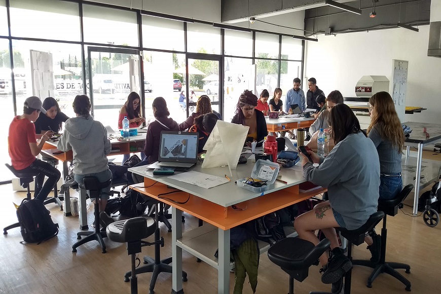 Diseñadores Anáhuac en la escena global
