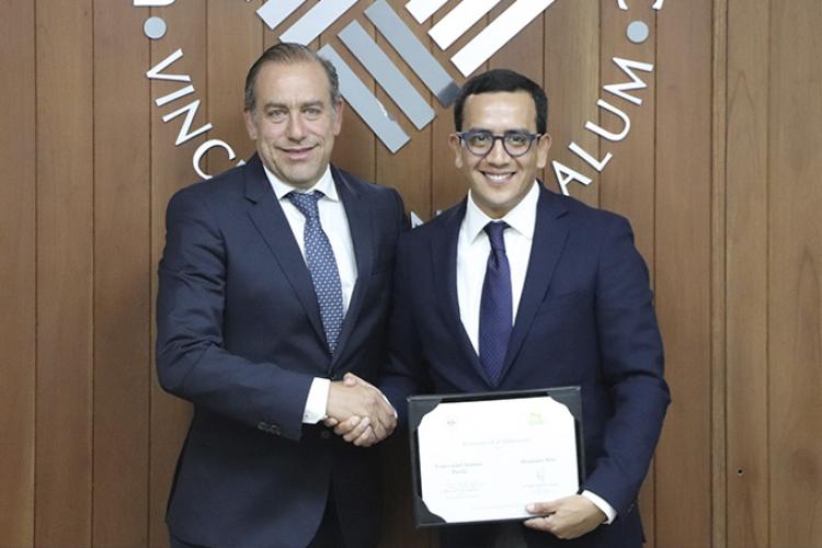 La Universidad Anáhuac y Hospitales MAC firman convenio de colaboración