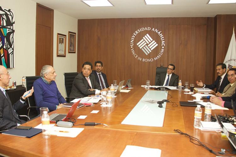 CEO de Grupo Presidente, una de las cadenas hoteleras más prestigiosas del país, impartió Cátedra Prima en la Universidad Anáhuac