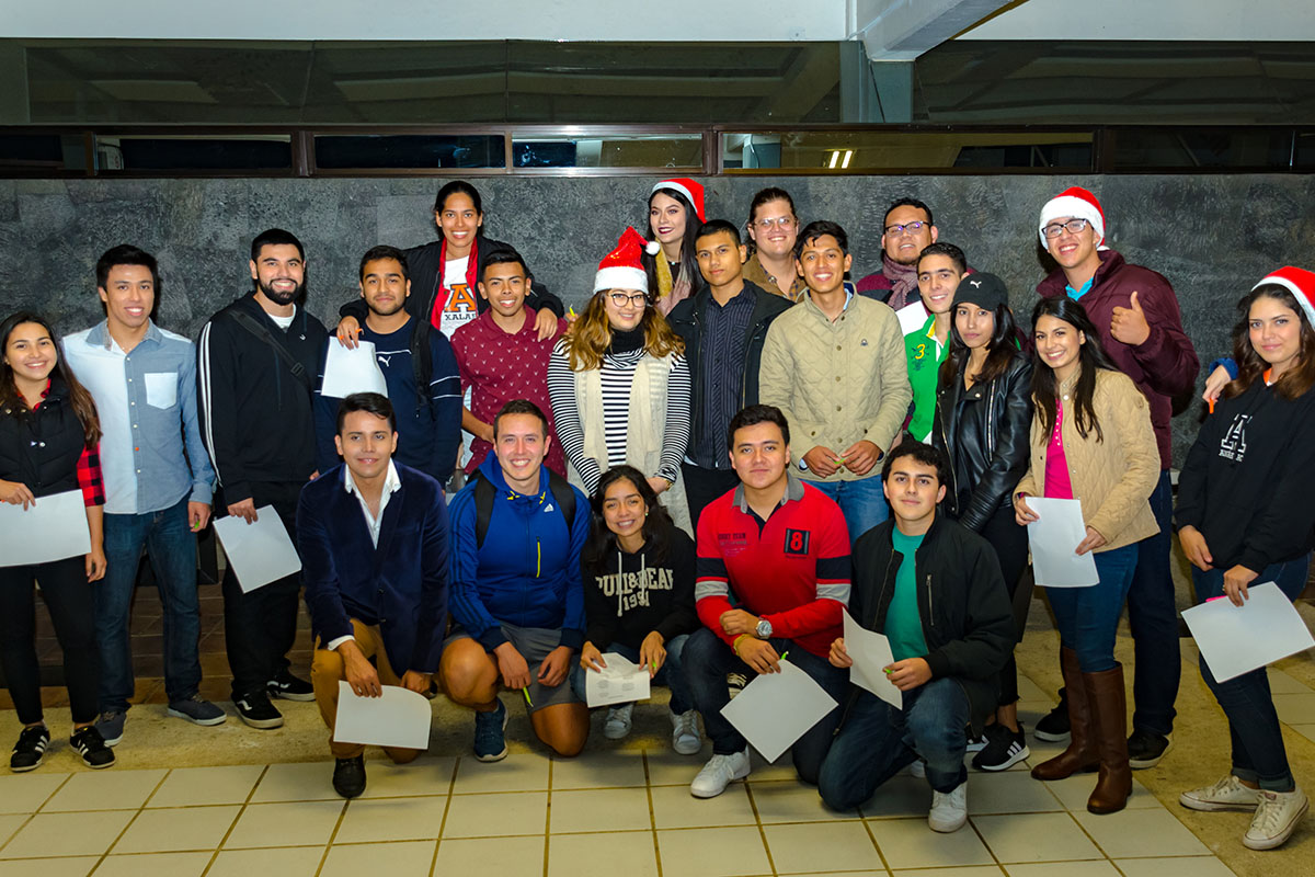 7 / 16 - El periodo de Adviento 2017 llega a la Universidad Anáhuac Xalapa