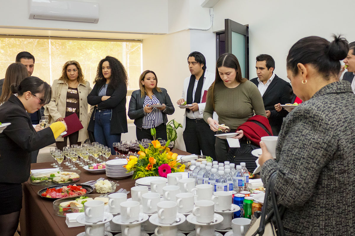 6 / 8 - Alumnos de Extensión avanzan en su camino hacia el Master