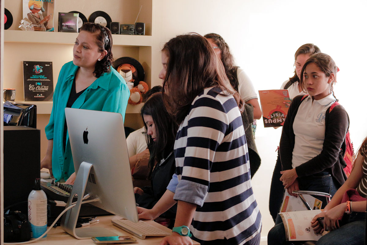 15 / 28 - Los alumnos Anáhuac contagian de entusiasmo el Campus Visit