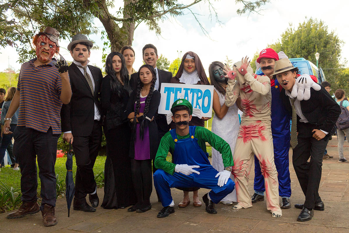 17 / 28 - Los alumnos Anáhuac contagian de entusiasmo el Campus Visit