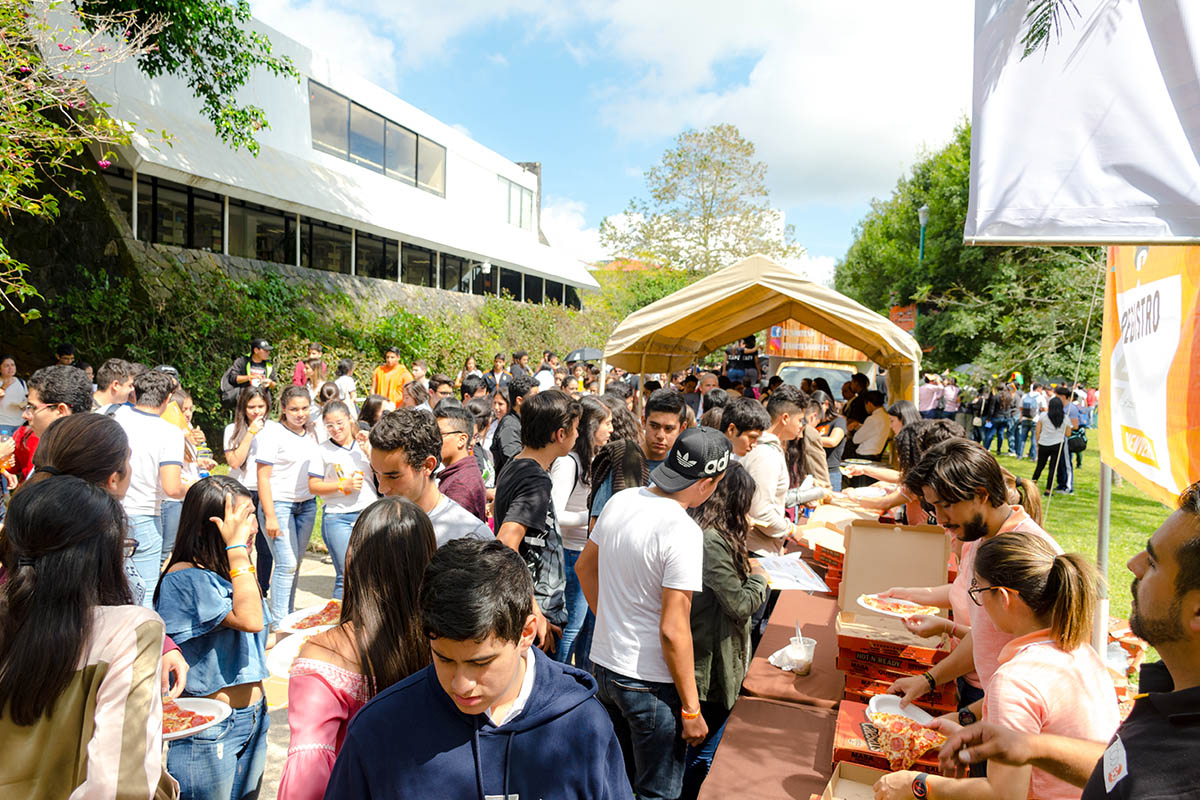 18 / 28 - Los alumnos Anáhuac contagian de entusiasmo el Campus Visit