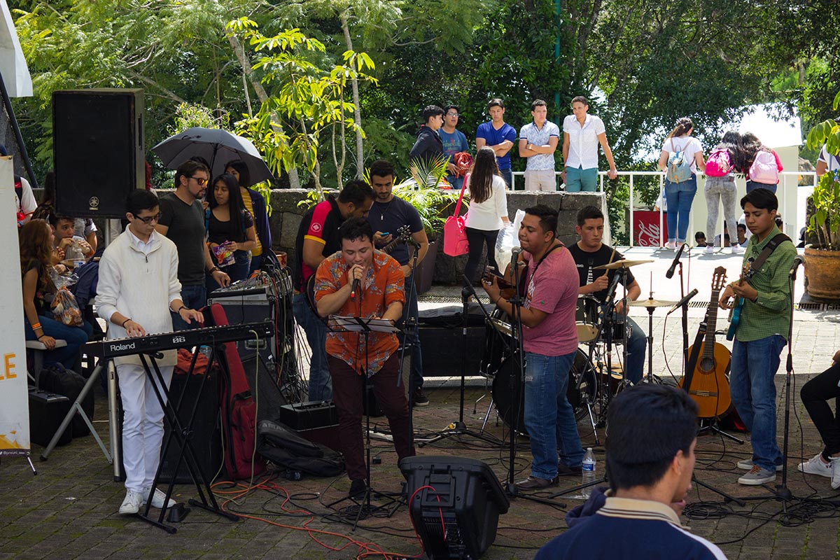 24 / 28 - Los alumnos Anáhuac contagian de entusiasmo el Campus Visit