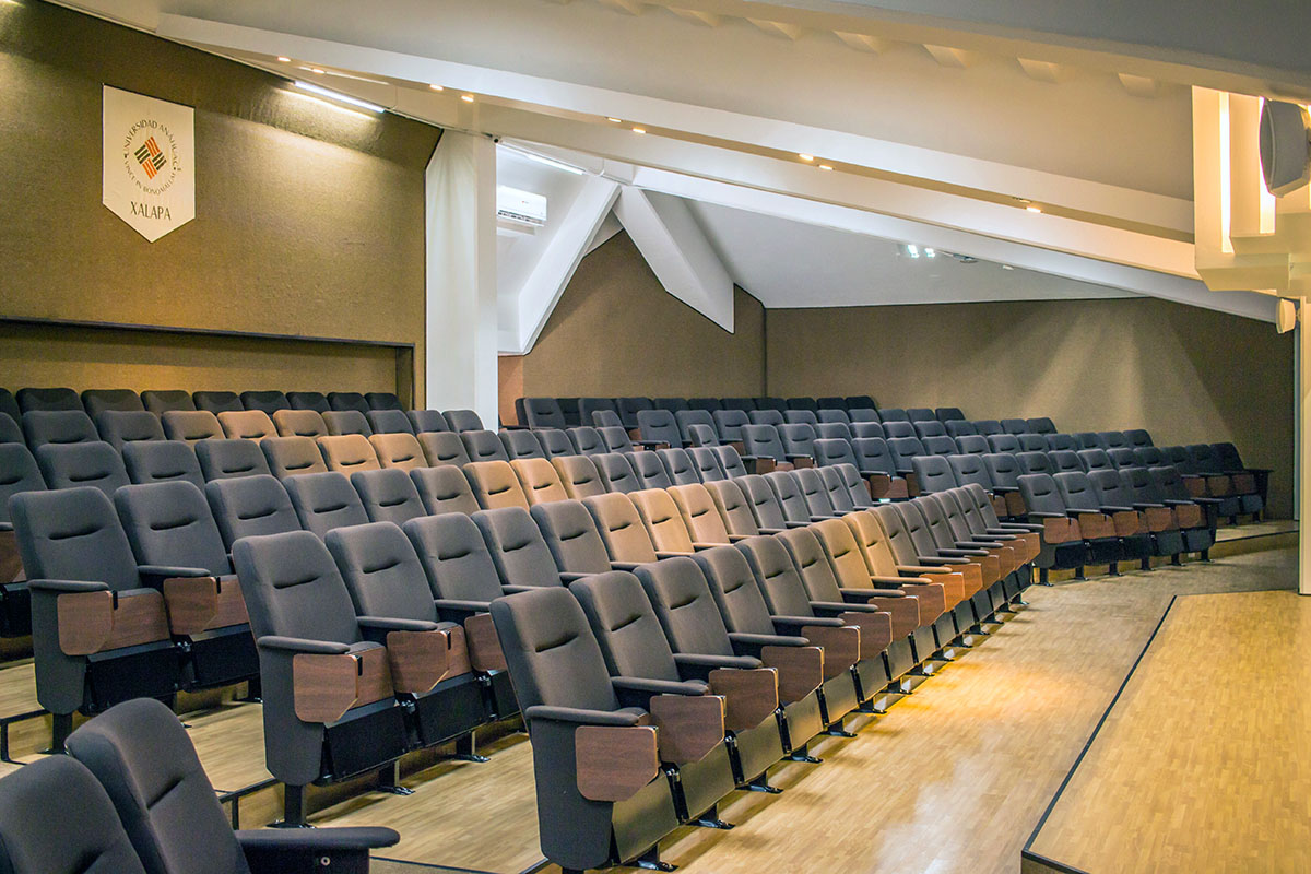 14 / 15 - Inauguración del Aula Magna Santo Tomás de Aquino