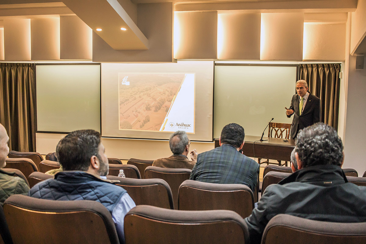 6 / 15 - Inauguración del Aula Magna Santo Tomás de Aquino