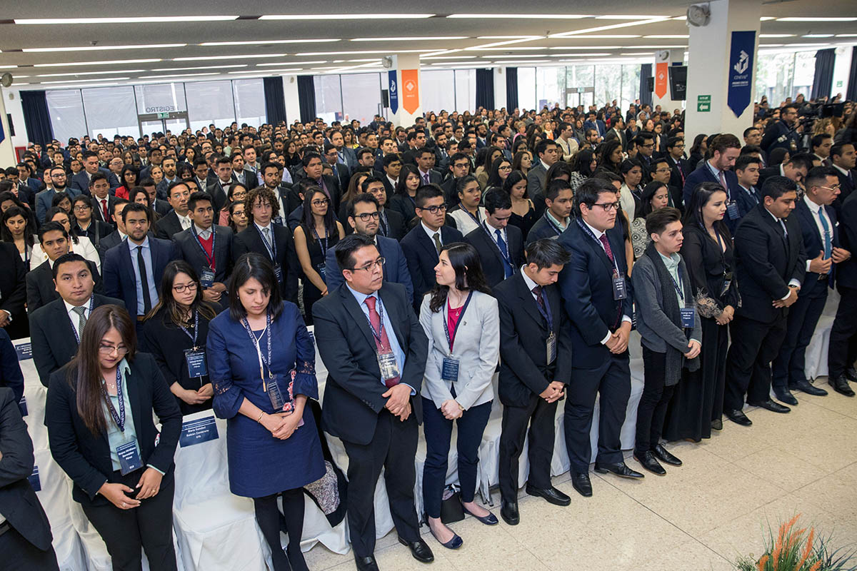 2 / 11 - 64 Alumnos de la Red Anáhuac reciben Premio CENEVAL EGEL a la Excelencia