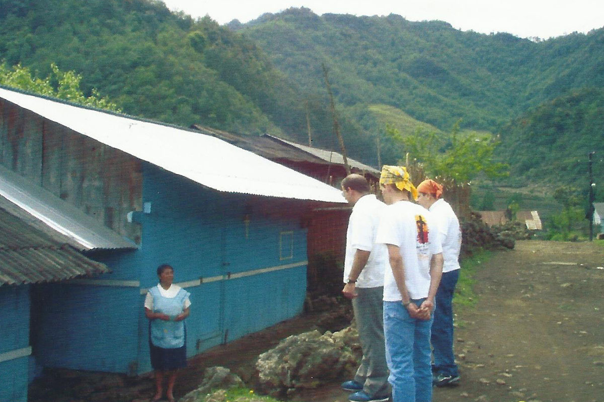 15 / 17 - - P. Vito con Juventud Misionera en Ixhuacán de los Reyes.