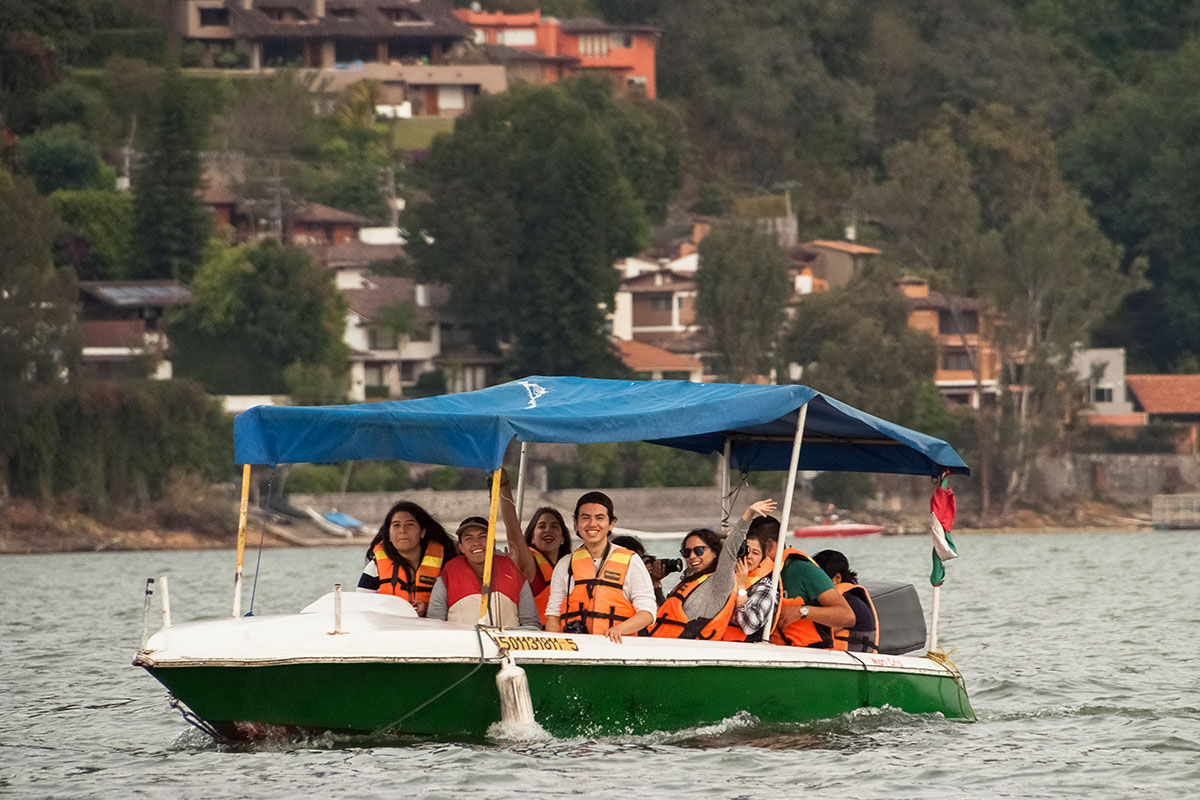 6 / 12 - Alumnos de los Talleres de Fotografía de viaje por Valle de Bravo