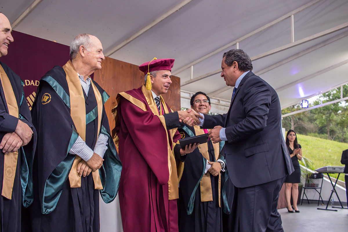 5 / 16 - Ceremonia de entrega de Premios Lux et Veritas y Ser Anáhuac