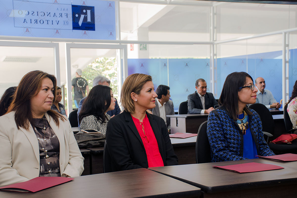 3 / 4 - Concluye la segunda edición del Diplomado en Psicología del Adolescente