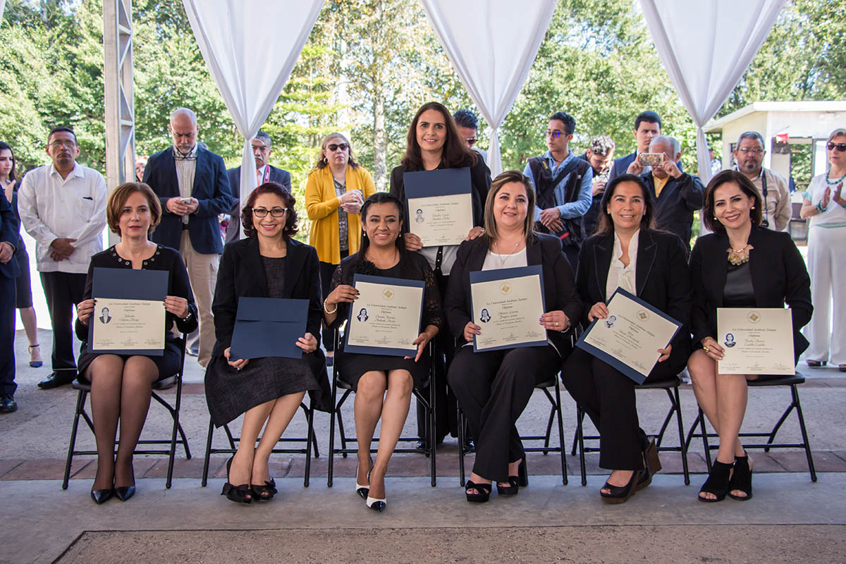 6 / 24 - Ceremonia de Conferimiento de Grado