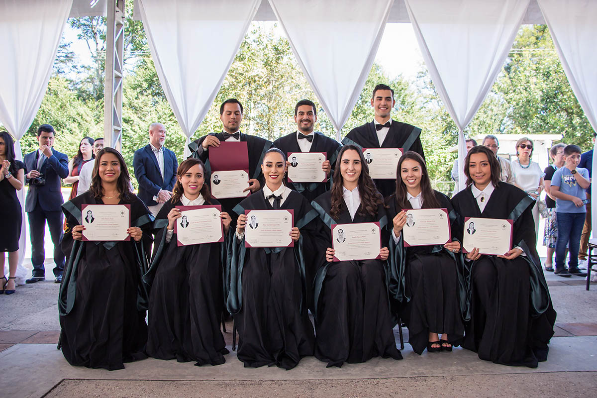 11 / 24 - Ceremonia de Conferimiento de Grado