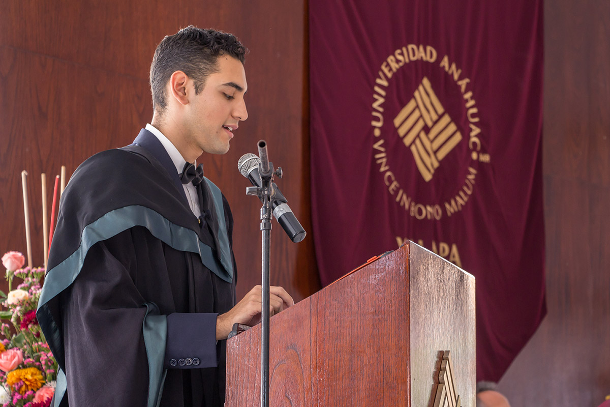 16 / 24 - Ceremonia de Conferimiento de Grado