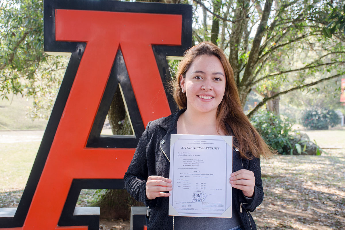 3 / 7 - Entrega de Certificados Internacionales de Lengua Francesa