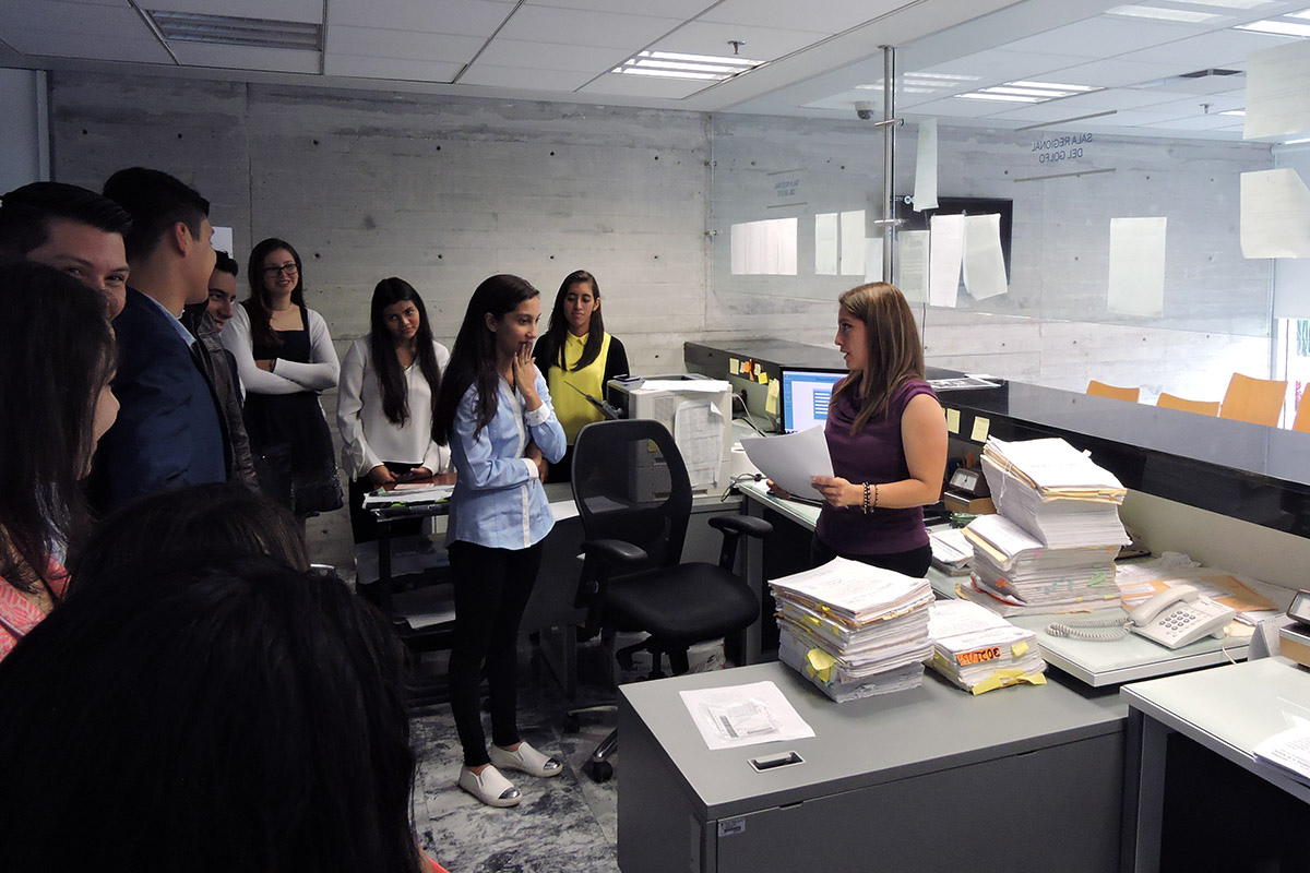 3 / 4 - Las Escuelas de Negocios Internacionales y Derecho visitan el TFJA