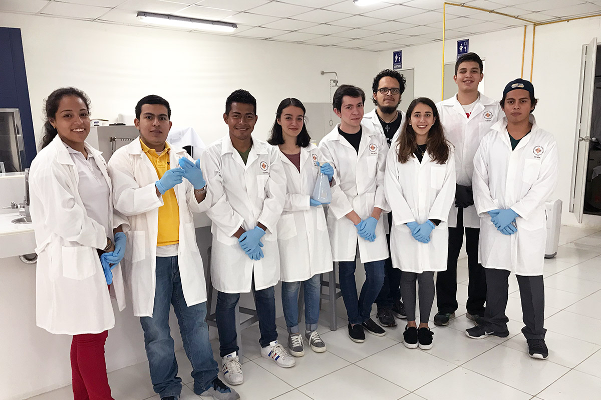 8 / 8 - Prácticas en el Laboratorio de Química