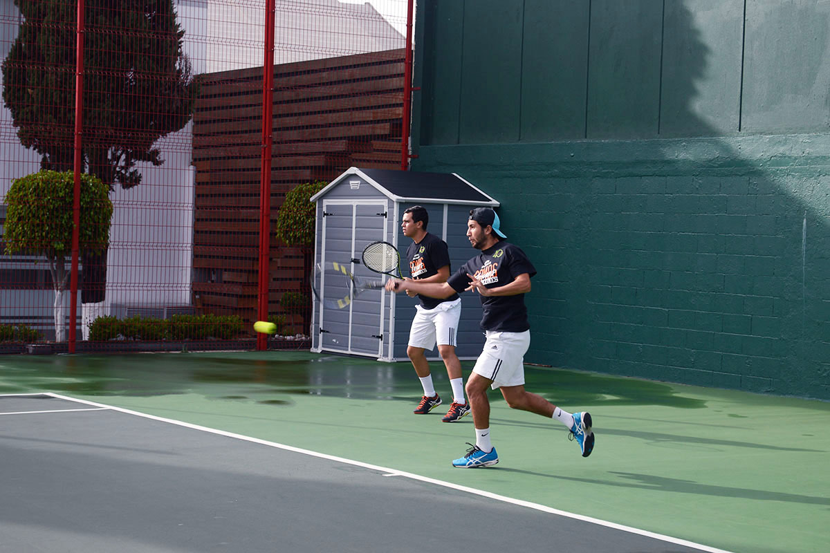 1 / 8 - Representativo de Tenis en la Primera Etapa CONADEIP