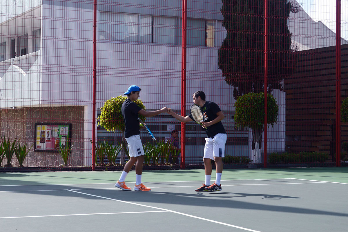 3 / 8 - Representativo de Tenis en la Primera Etapa CONADEIP