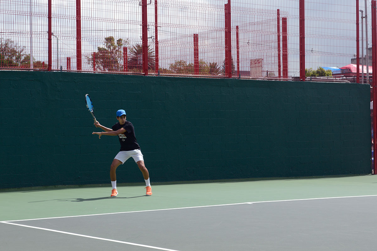 4 / 8 - Representativo de Tenis en la Primera Etapa CONADEIP