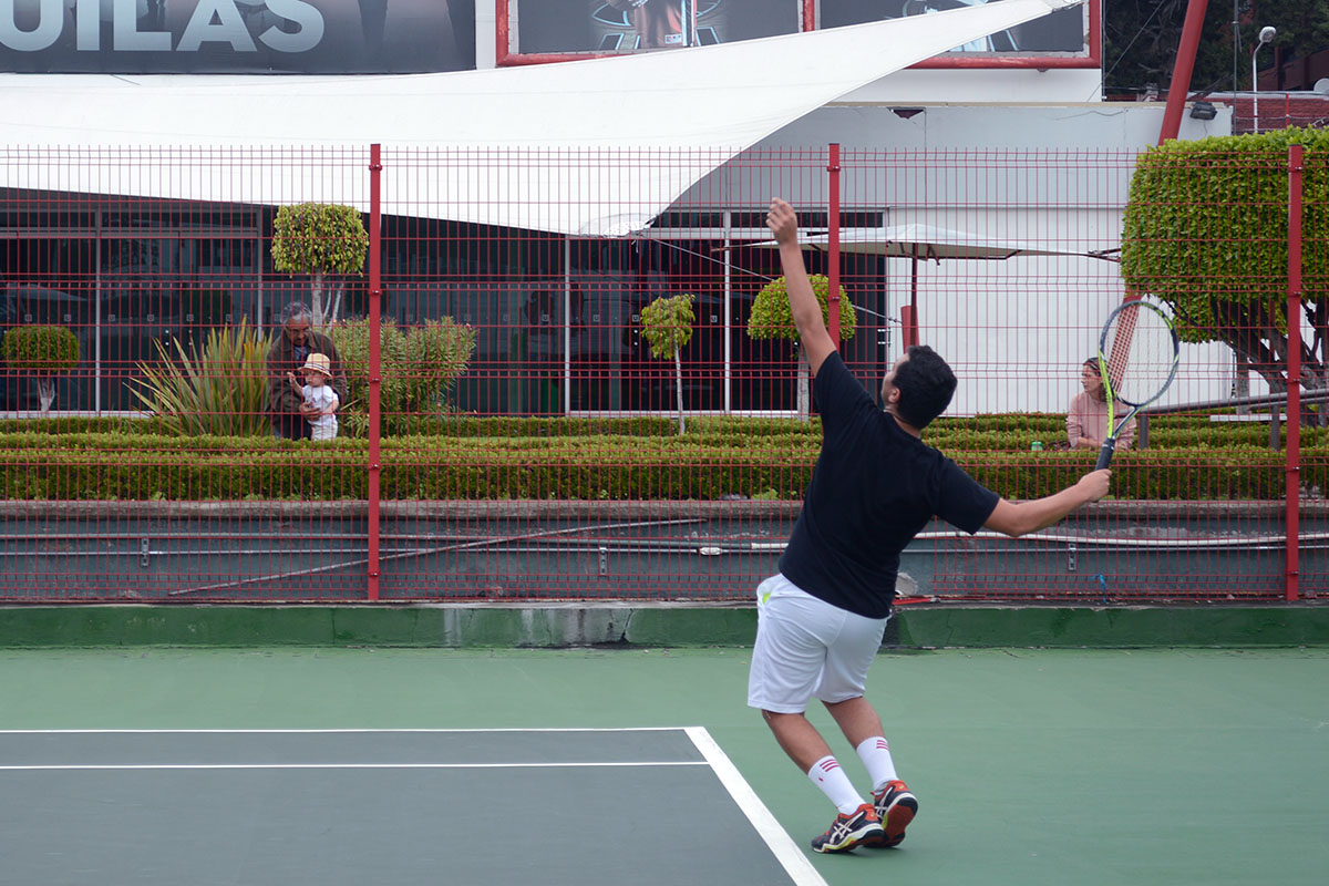 5 / 8 - Representativo de Tenis en la Primera Etapa CONADEIP