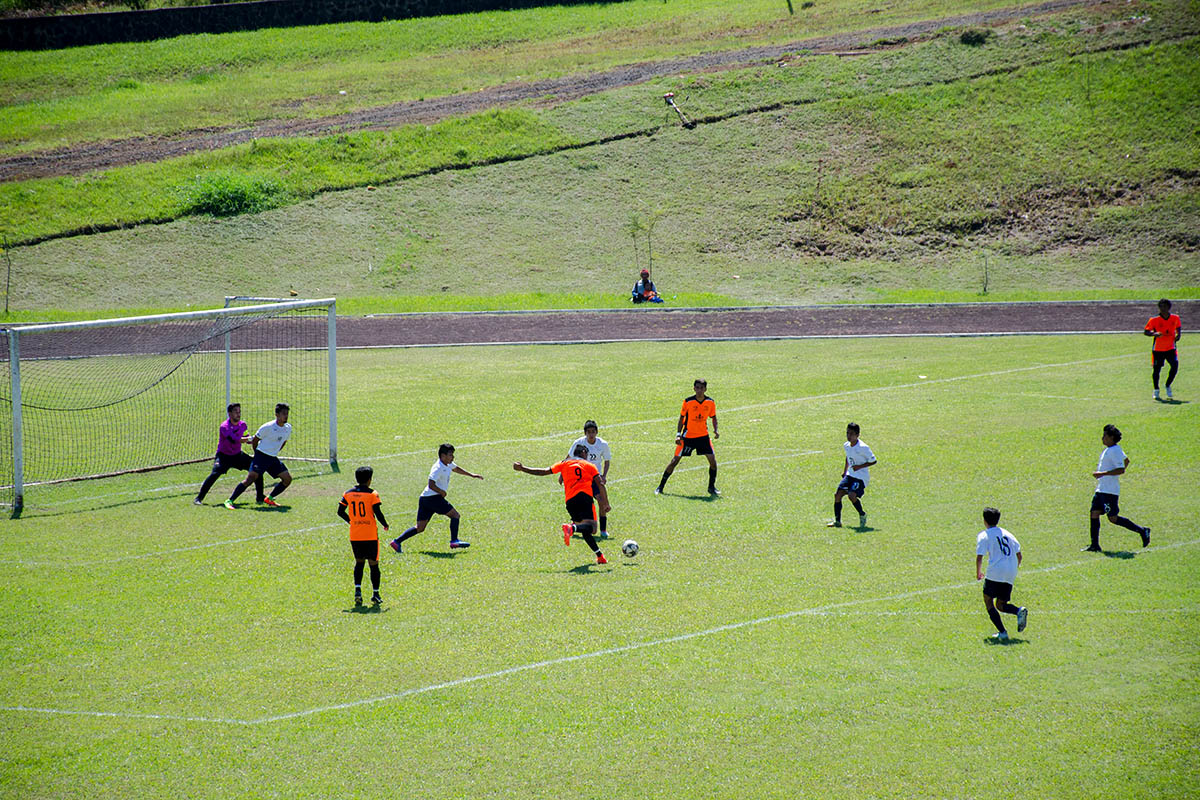 1 / 8 - Victoria en Fútbol y Octava Jornada ABE