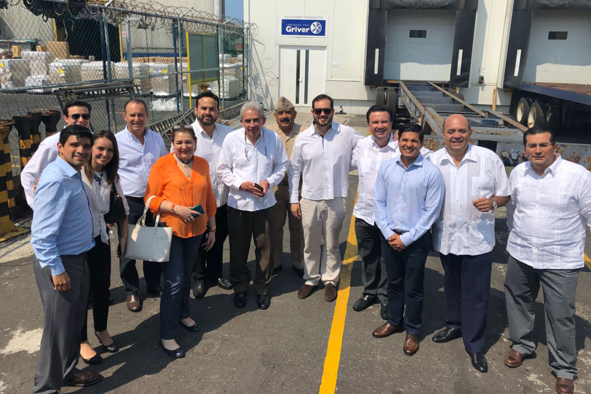 1 / 4 - Autoridades de la UAX visitan Recinto Portuario de Veracruz
