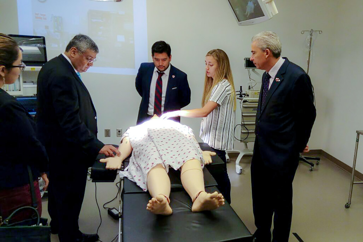 1 / 4 - Exitosa visita de nuestro Rector a la Universidad de Nebraska