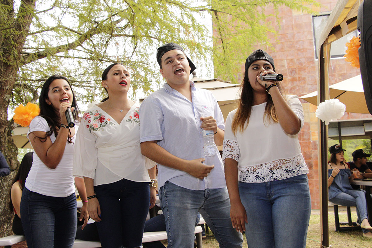 15 / 16 - La Universidad Anáhuac Xalapa despide a la Generación 2017