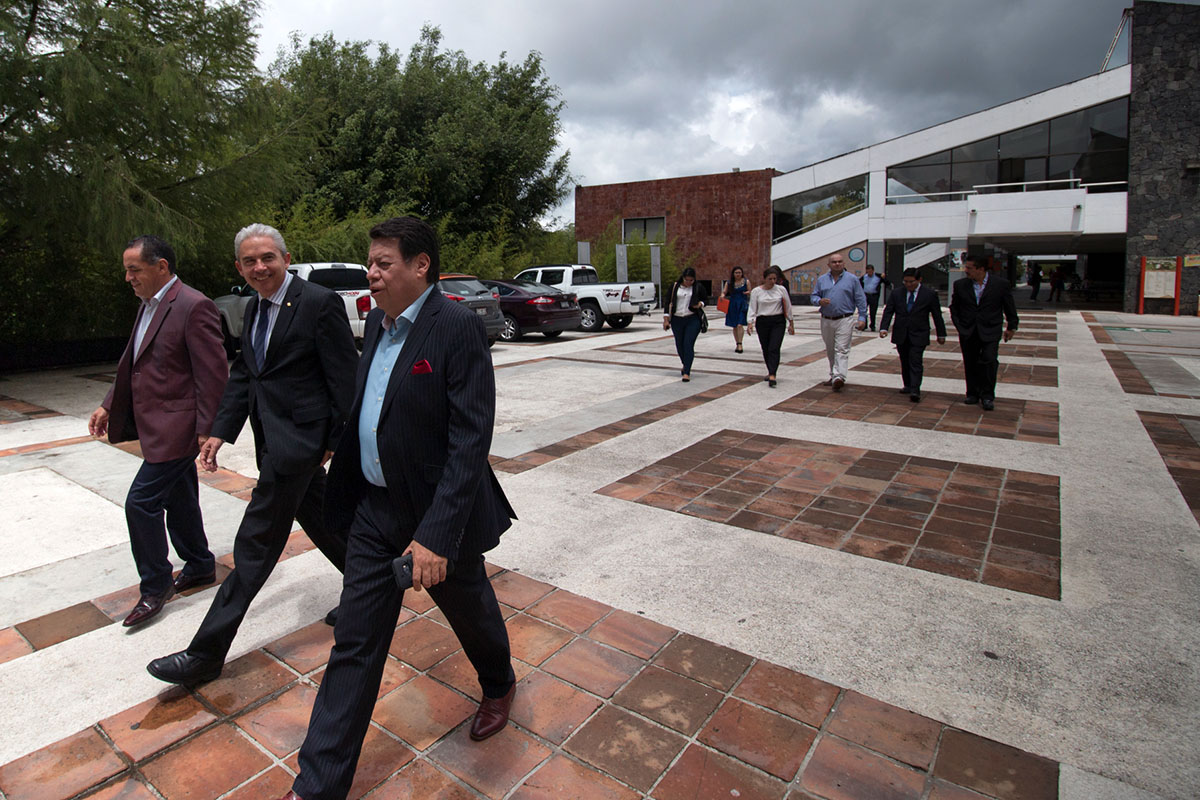 10 / 16 - Anáhuac Xalapa y CANACINTRA Xalapa firman Convenio de Colaboración