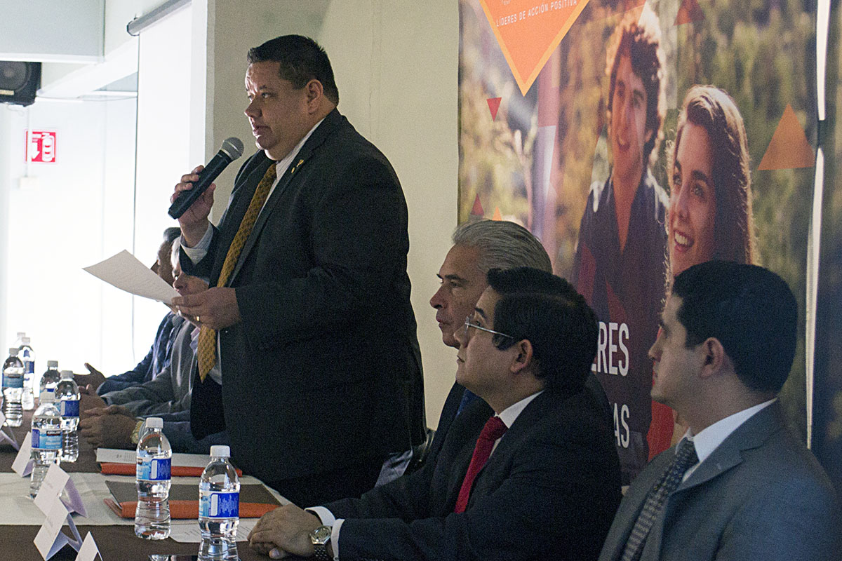 1 / 8 - Empresarios participan en firma de Convenio y Conferencia Magna