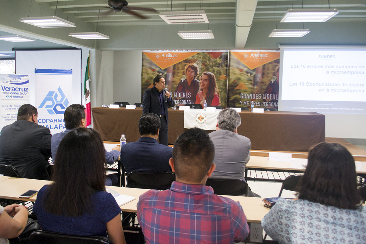 8 / 8 - Empresarios participan en firma de Convenio y Conferencia Magna