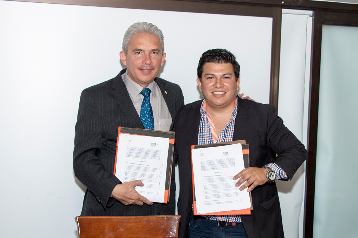 5 / 5 - Firma de convenio con NH Mercado Global, líder empresarial en Veracruz