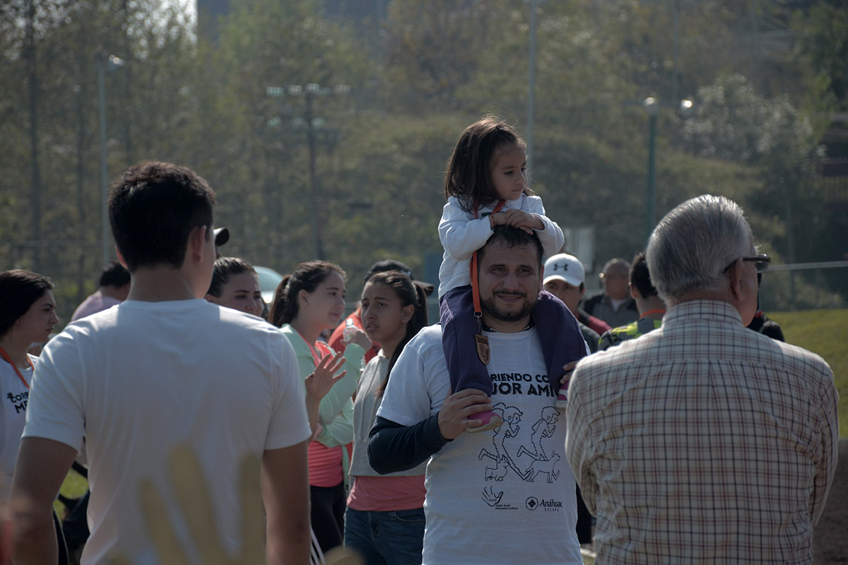 24 / 36 - Corriendo con mi Mejor Amigo: Una Carrera con Causa