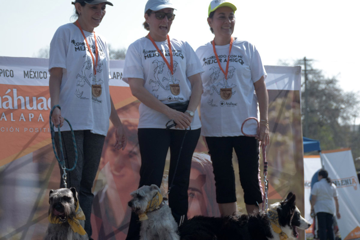 29 / 36 - Corriendo con mi Mejor Amigo: Una Carrera con Causa