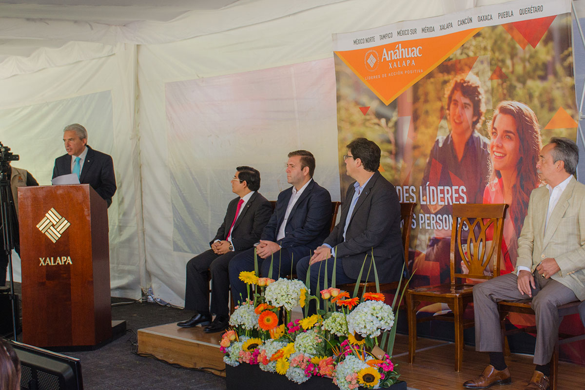 8 / 12 - La Universidad Anáhuac Xalapa inaugura espacios Académicos