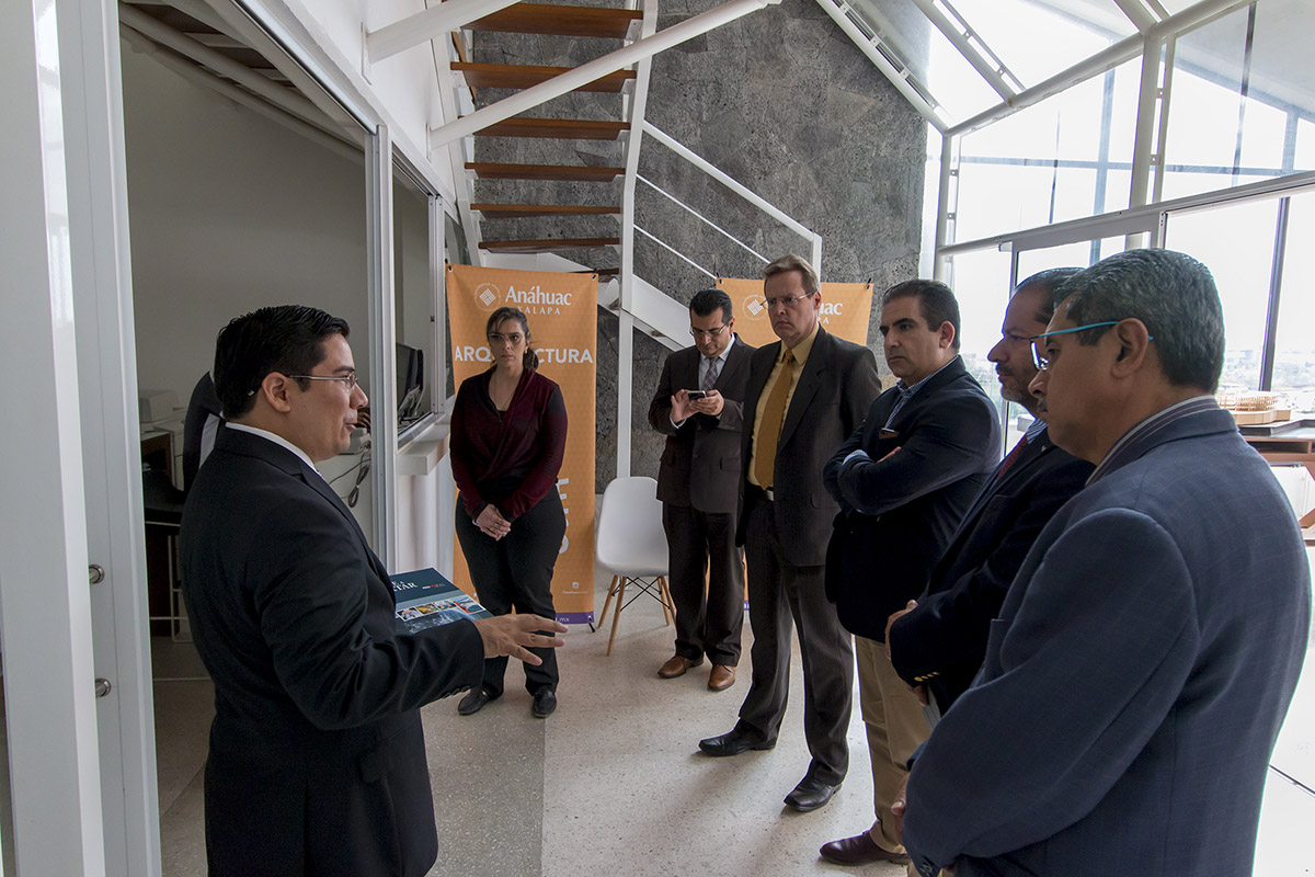 7 / 8 - UAX anfitrión del Seminario de PROMEXICO y el Trade Facilitation Office Canadá