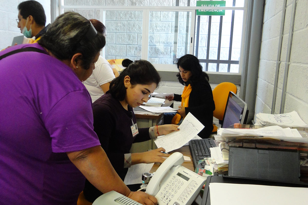 2 / 5 - Servicio Social: Acción Positiva por un Compromiso Social