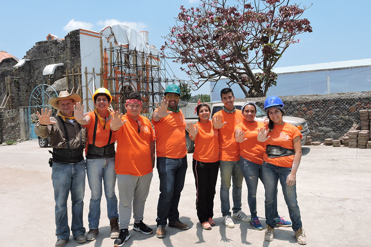 10 / 10 - ASUA Construye entrega casas en San Antonio Alpanocan