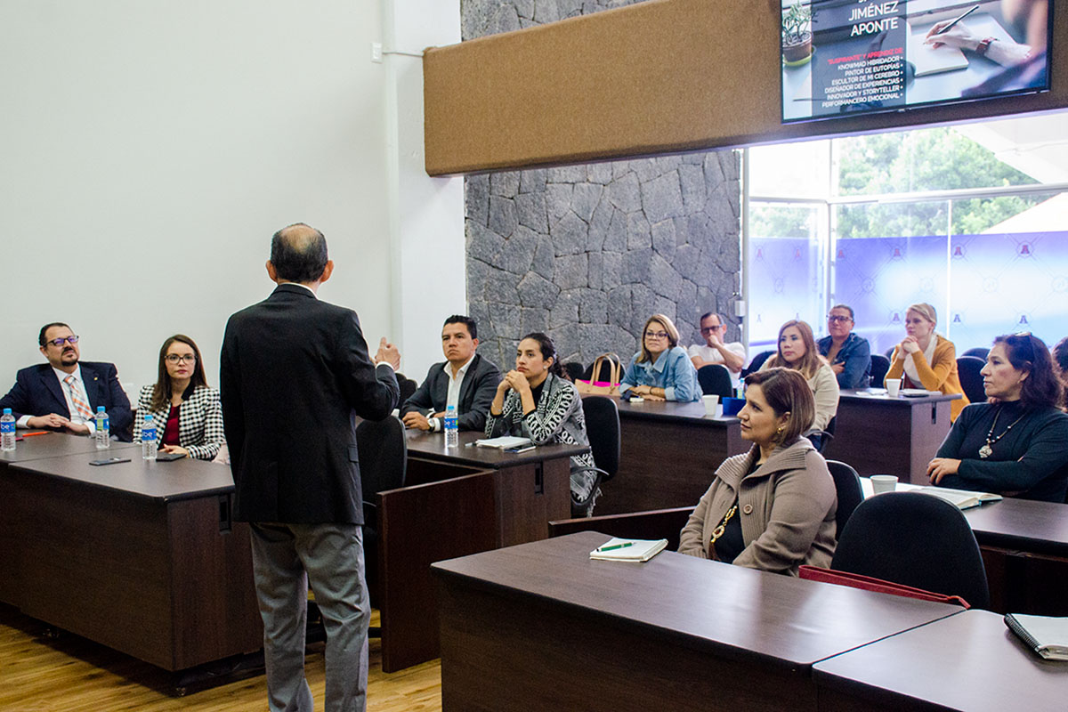 2 / 3 - Aprovechar el talento de nuestros Jóvenes Universitarios