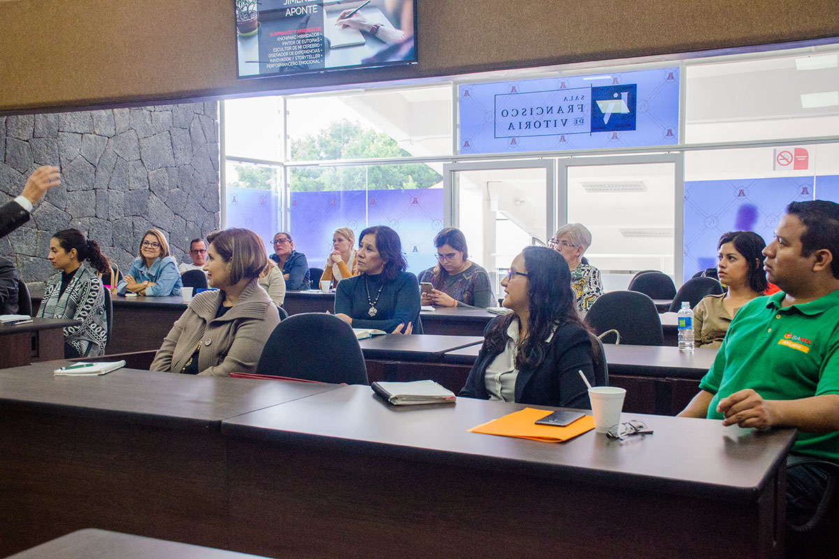 3 / 3 - Aprovechar el talento de nuestros Jóvenes Universitarios