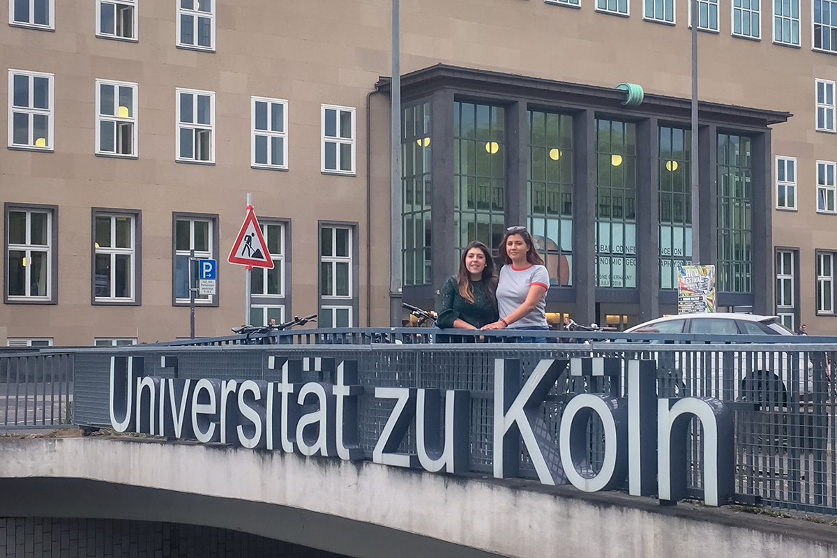 2 / 4 - Realizan estancia en la Universidad de Colonia, Alemania